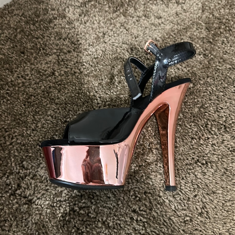 Brand new. Worn in the house a few times. Perfect dancing shoes